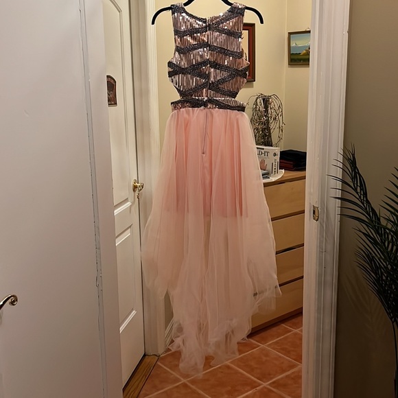 Pink sequin short to long dress - Picture 4 of 5